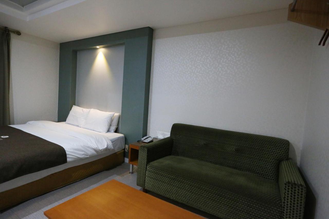 Symphony Hotel Σουγόν Εξωτερικό φωτογραφία