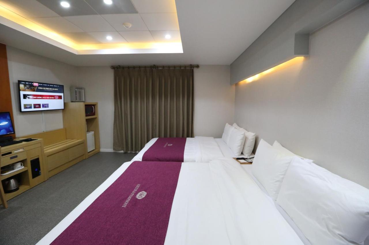Symphony Hotel Σουγόν Εξωτερικό φωτογραφία