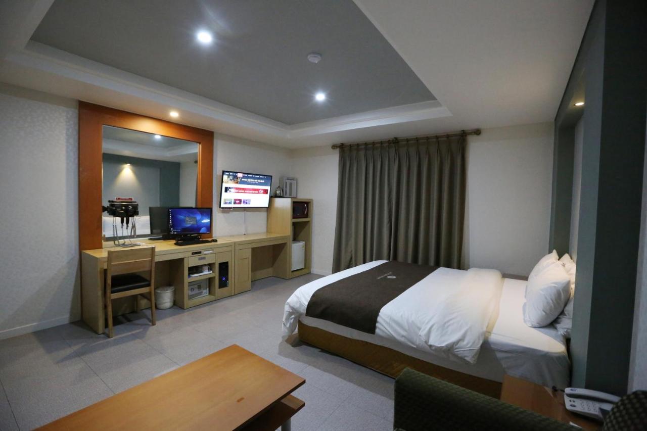 Symphony Hotel Σουγόν Εξωτερικό φωτογραφία