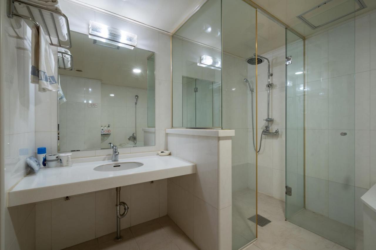 Symphony Hotel Σουγόν Εξωτερικό φωτογραφία