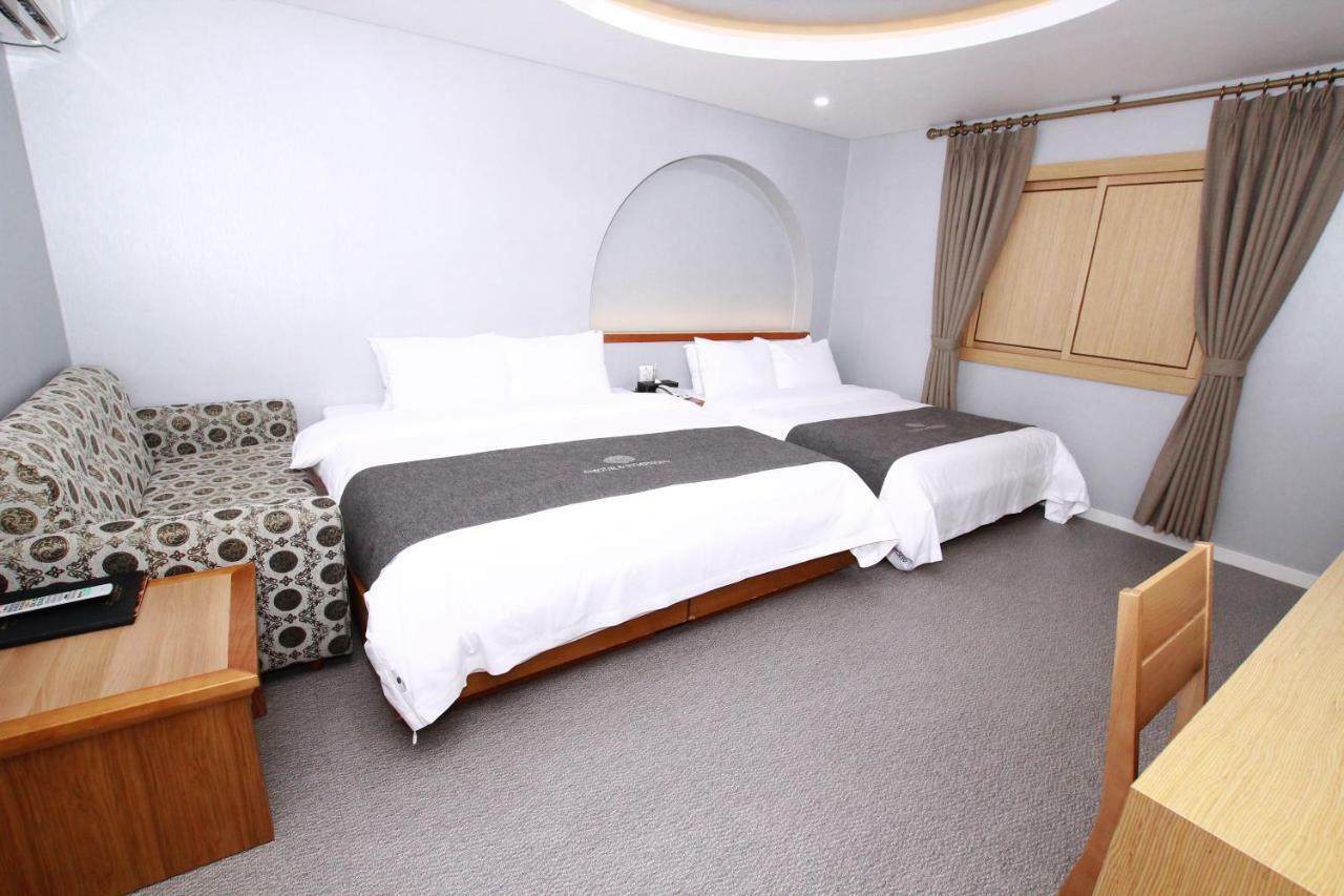 Symphony Hotel Σουγόν Εξωτερικό φωτογραφία