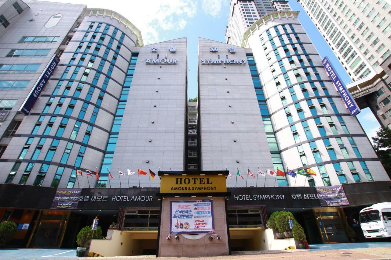 Symphony Hotel Σουγόν Εξωτερικό φωτογραφία