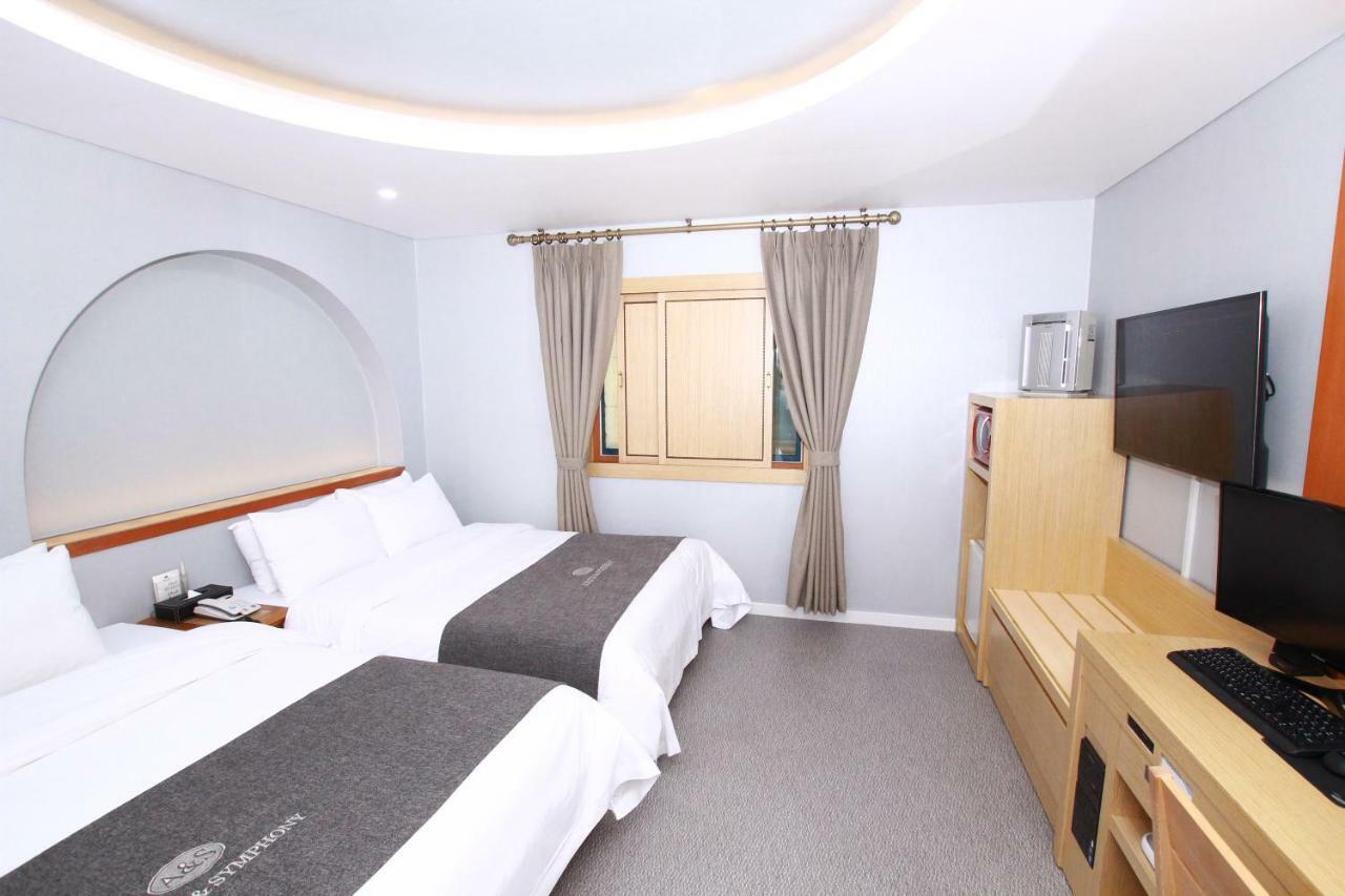 Symphony Hotel Σουγόν Εξωτερικό φωτογραφία